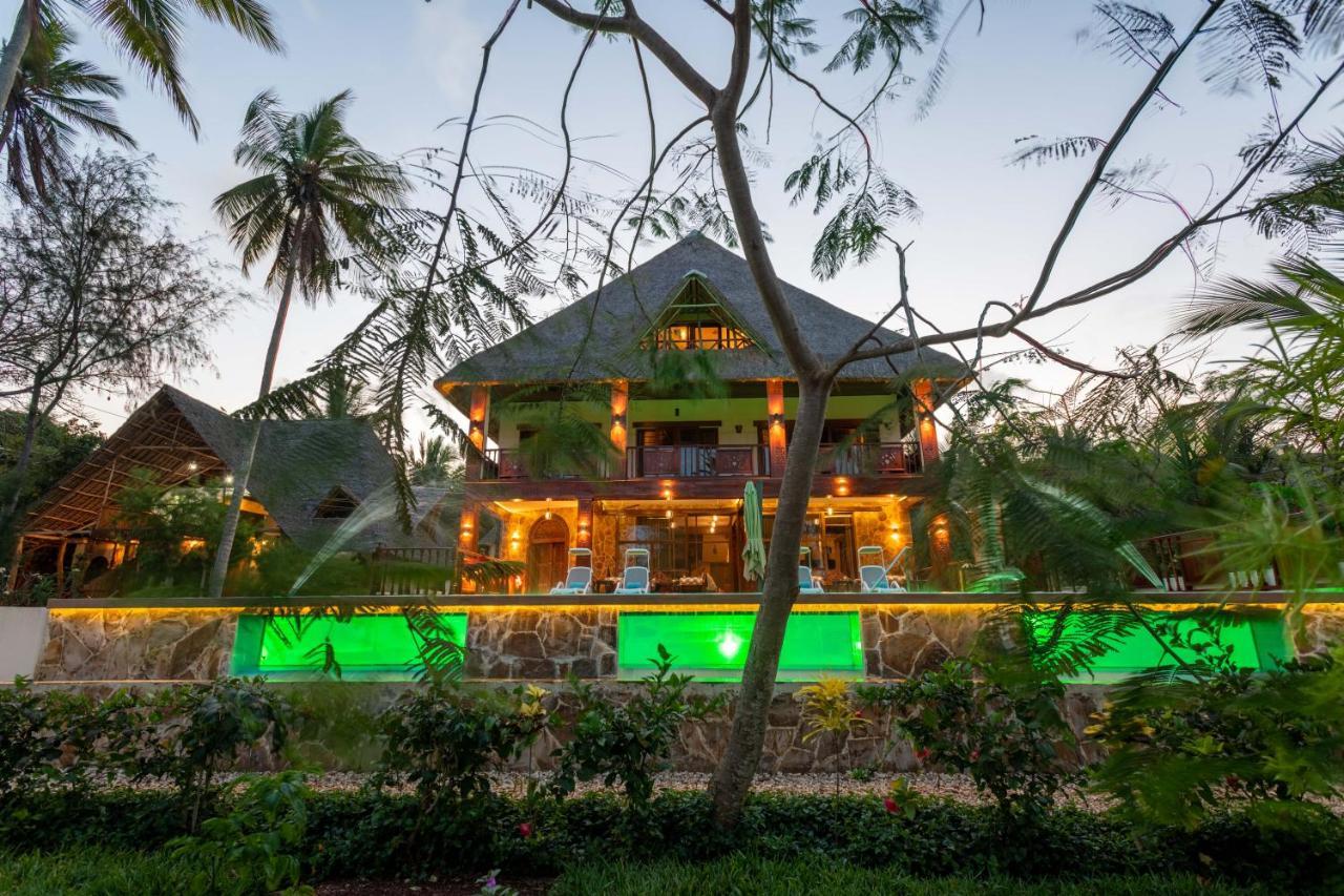 Cast Away Residence Кивенга Екстериор снимка