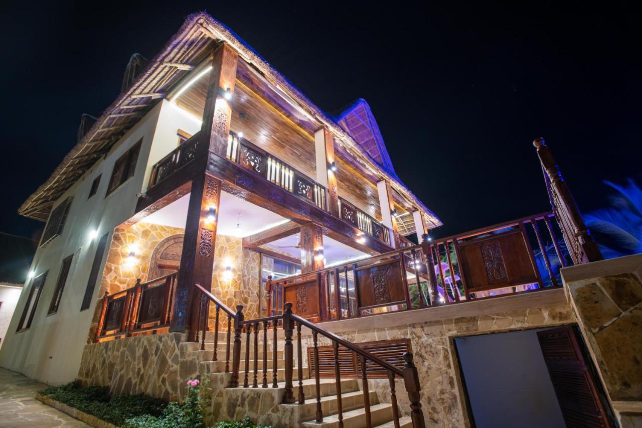 Cast Away Residence Кивенга Екстериор снимка